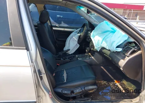 2002 BMW 325 из США, поврежденный, VIN WBAEU33442PH85336